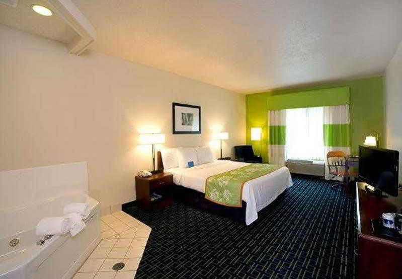 Fairfield Inn & Suites Traverse City Extérieur photo