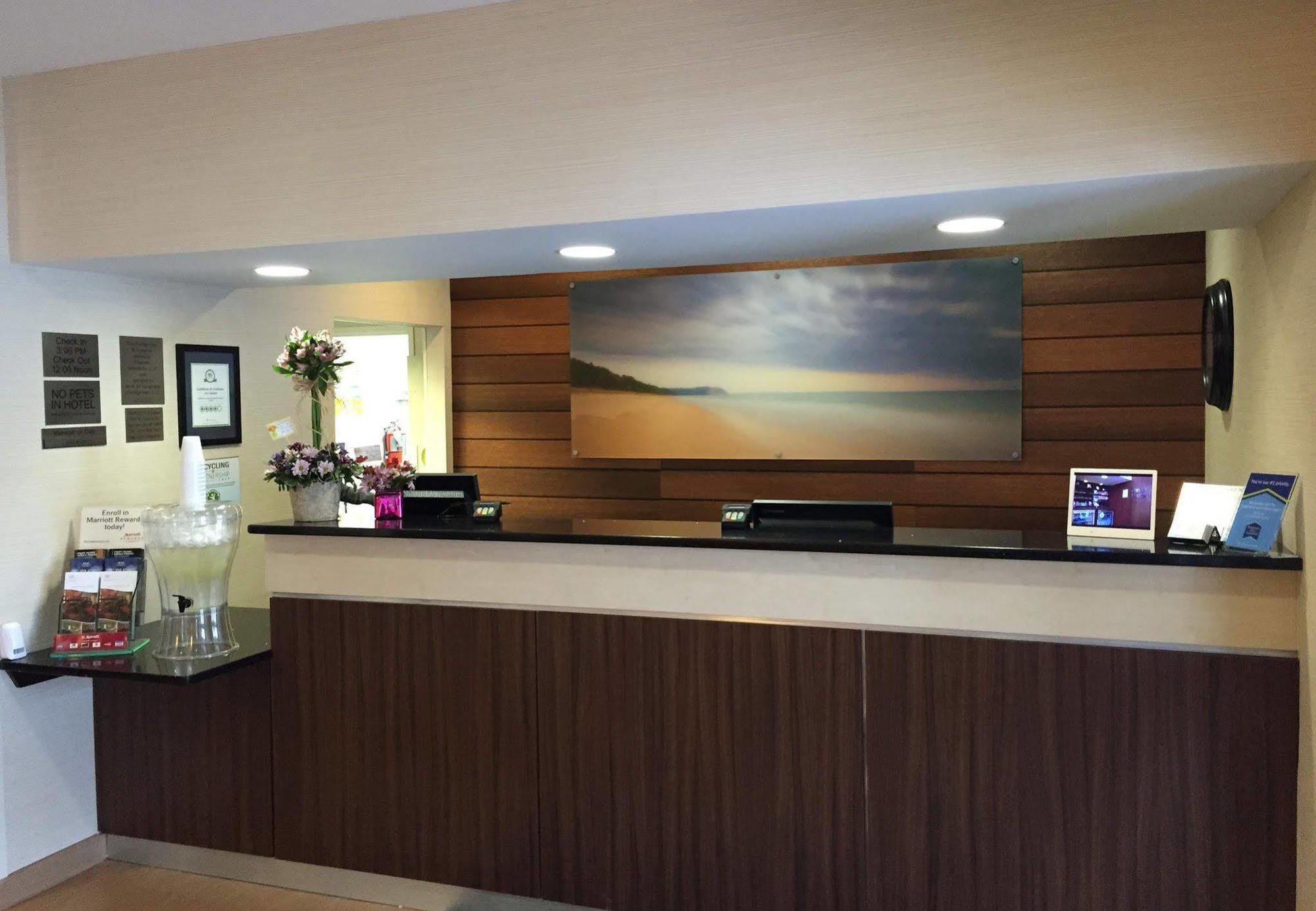 Fairfield Inn & Suites Traverse City Extérieur photo